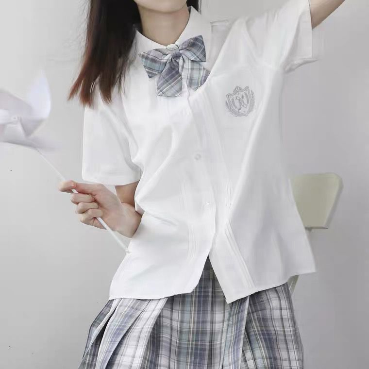 【现货】星战原创jk制服衬衫女短袖夏季衬衫刺绣学生衬衣奶白色