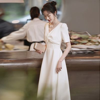 71835/白色小礼服平时可穿法式登记领证小白裙宴会气质夏季缎面晚礼服裙