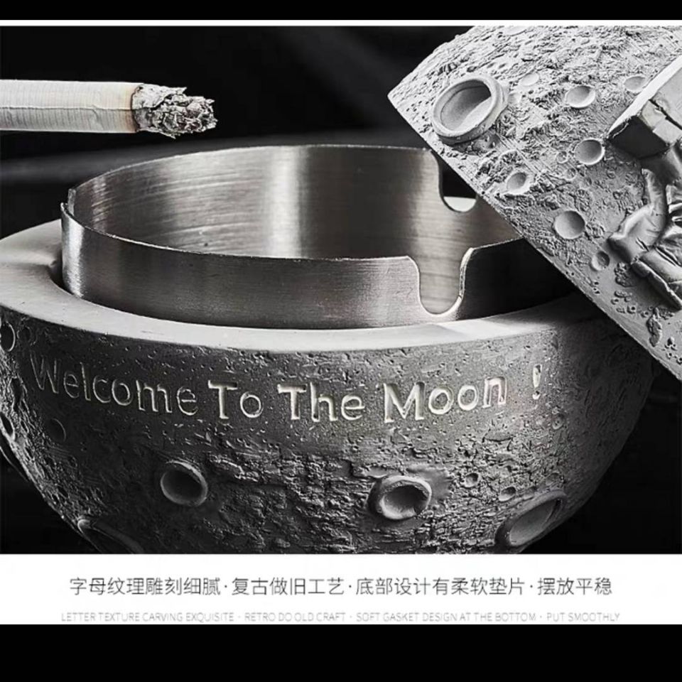 宇航员烟灰缸带盖防飞灰创意个性潮流家用客厅装饰摆件高级感礼物