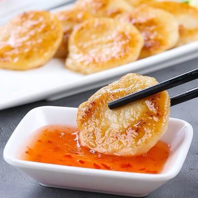 正宗墨鱼饼潮汕手打海鲜饼鱼糕手工墨鱼丸烧烤花枝饼豆捞火锅食材