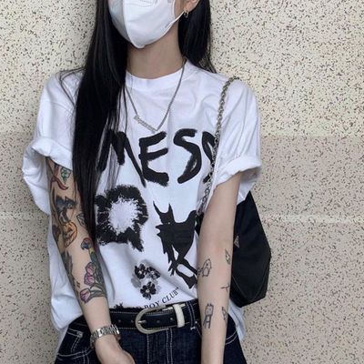 67735/欧美潮牌ins高街网红同款宽松个性酷感女孩情侣短袖T恤暗黑上衣夏