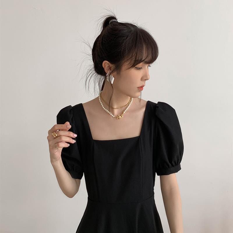 黑色连衣裙女夏季新款法式复古气质方领泡泡袖收腰长款小黑裙