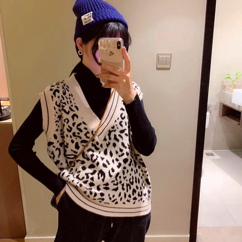Thickened vest women's Knitted Vest Korean leopard print 2020 new large women's fashion sweater in autumn and winter