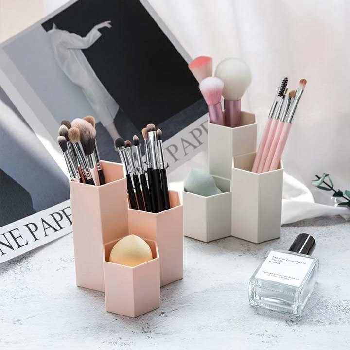 Cosmetic brush container beauty brush barrel cosmetic storage box female eyebrow brush beauty egg storage creative pen holder