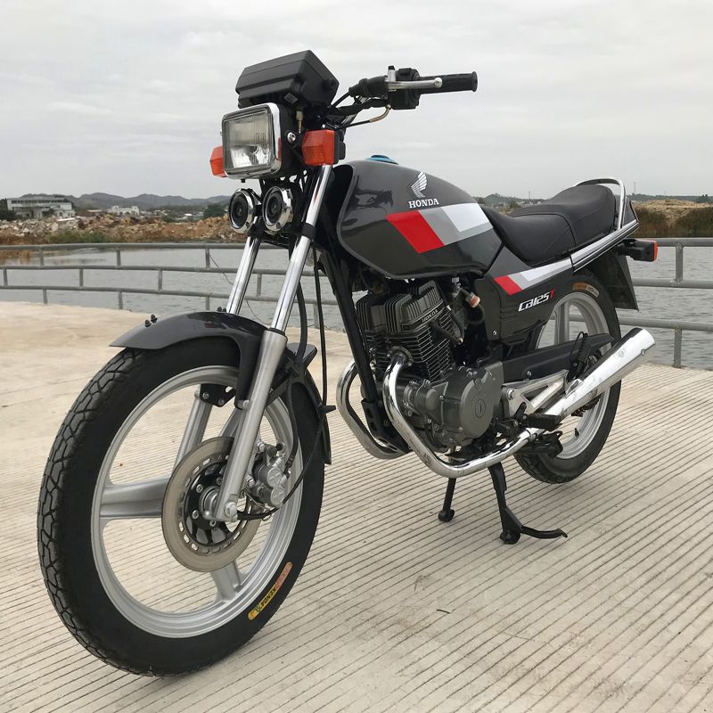 二手原装本田王125cc双缸双化油复古男装跨骑式四冲程摩托车整车