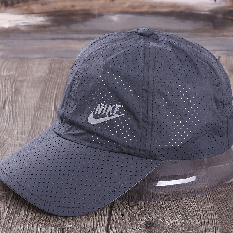 同款帽子运动休闲 adbde945-1327-4a19-be6b-6bc4a58a787f.jpg