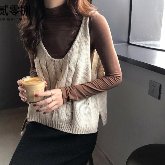 Sweater small sling 2020 spring and autumn new knitted vest for women to wear casual short vest