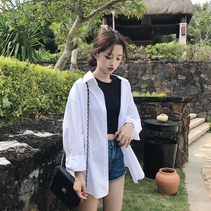 New spring and summer shirt sun proof clothes Korean loose women's middle school long school students' casual white shirt