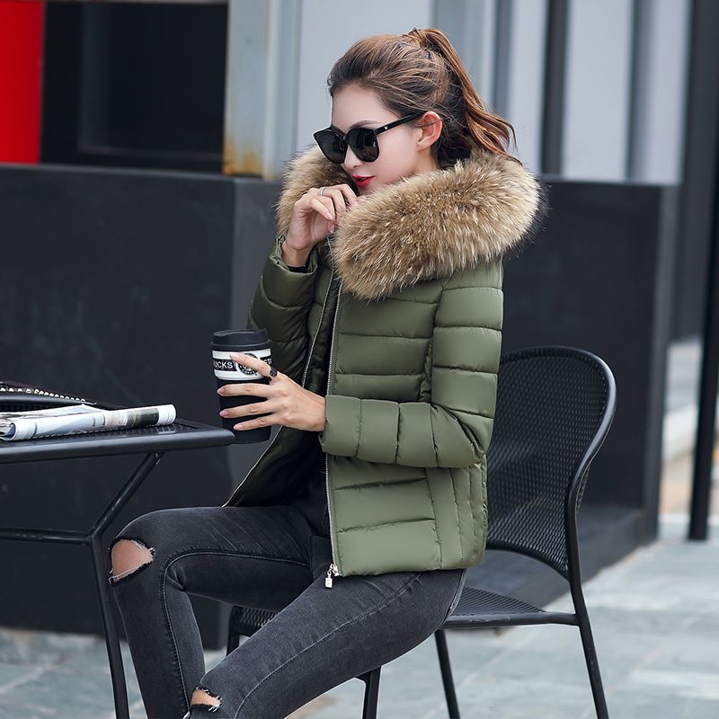 冬季短款羽绒外套女 ca19b2e80279fbac3a2962398f701533.jpeg