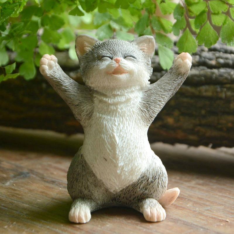 Creative cat accessories cute cartoon doll resin imitation animal Japanese decoration gift desktop car car
