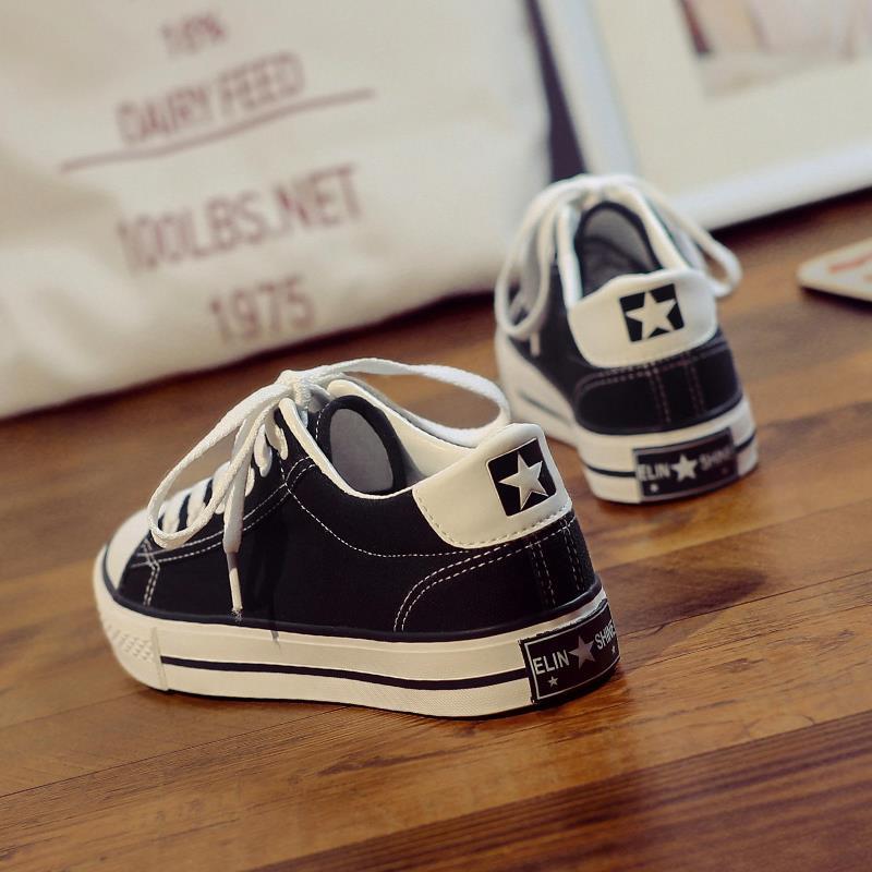 Small white canvas shoes female ulzzang versatile student board shoes 2020 fashion shoes new Korean spring and autumn black cloth shoes
