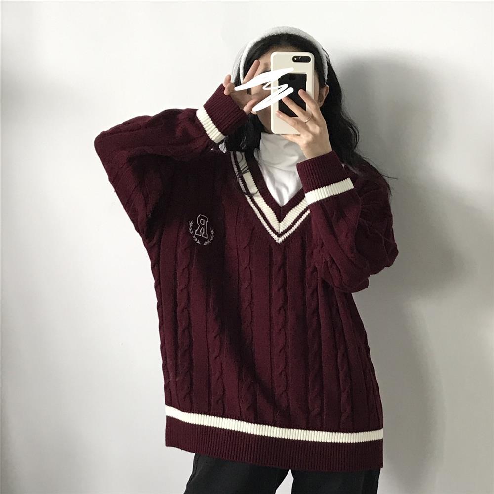 Korean color matching twist V-Neck Sweater for female students new lazy style jacket in autumn and winter