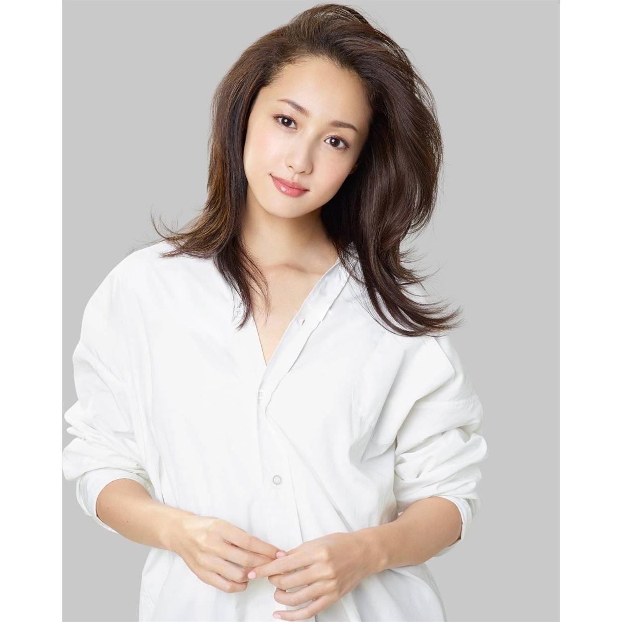 泽尻绘里香(泽尻英龙华)日本"小萝莉"清纯可爱女神写真照片