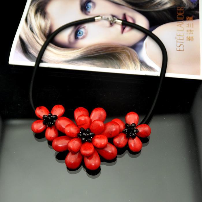 European and American retro natural turquoise flower necklace women's exaggerated collar choker short clavicle sweater chain choker pendant