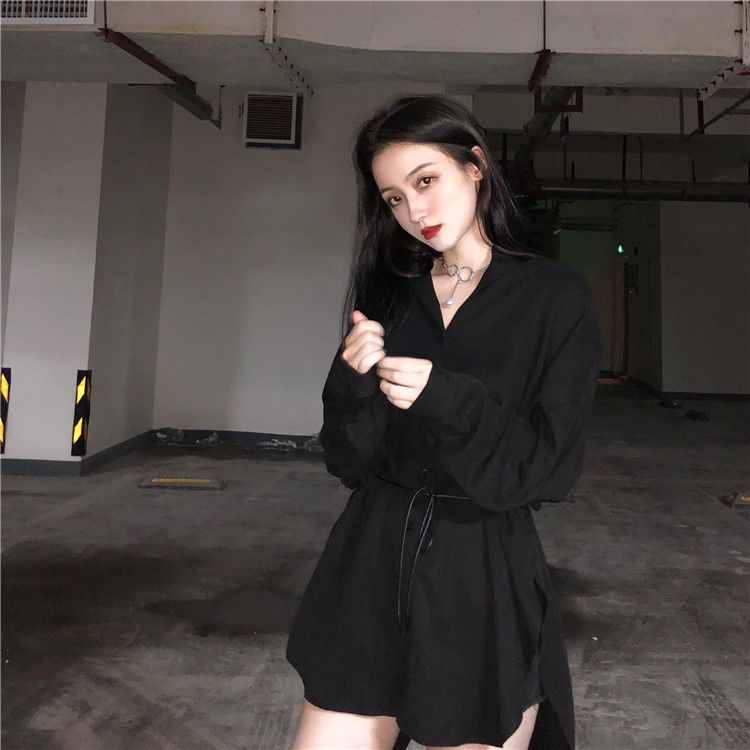 Hong Kong style retro style V-neck long-sleeved shirt female 2023 Korean version loose black all-match lazy shirt female tide