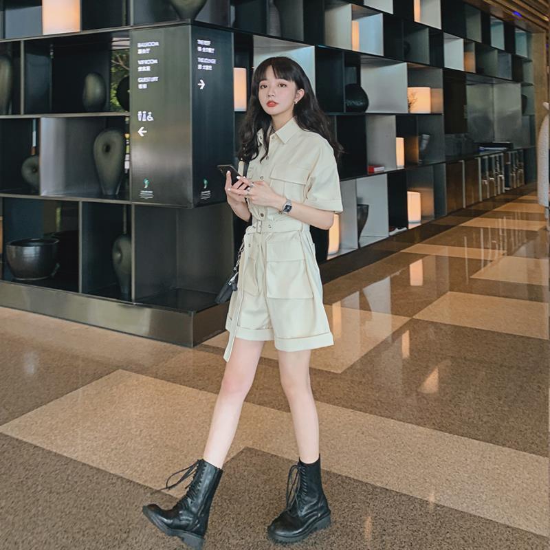 Tooling one-piece suit female 2022 summer Korean version loose retro Hong Kong style slim high waist casual shorts ins tide