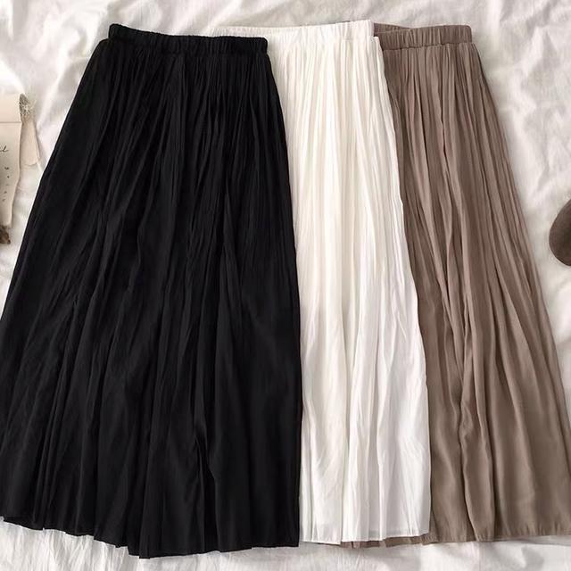 New female student pleated skirt summer 2020 women's dress Korean version versatile popular elastic high waist A-line skirt