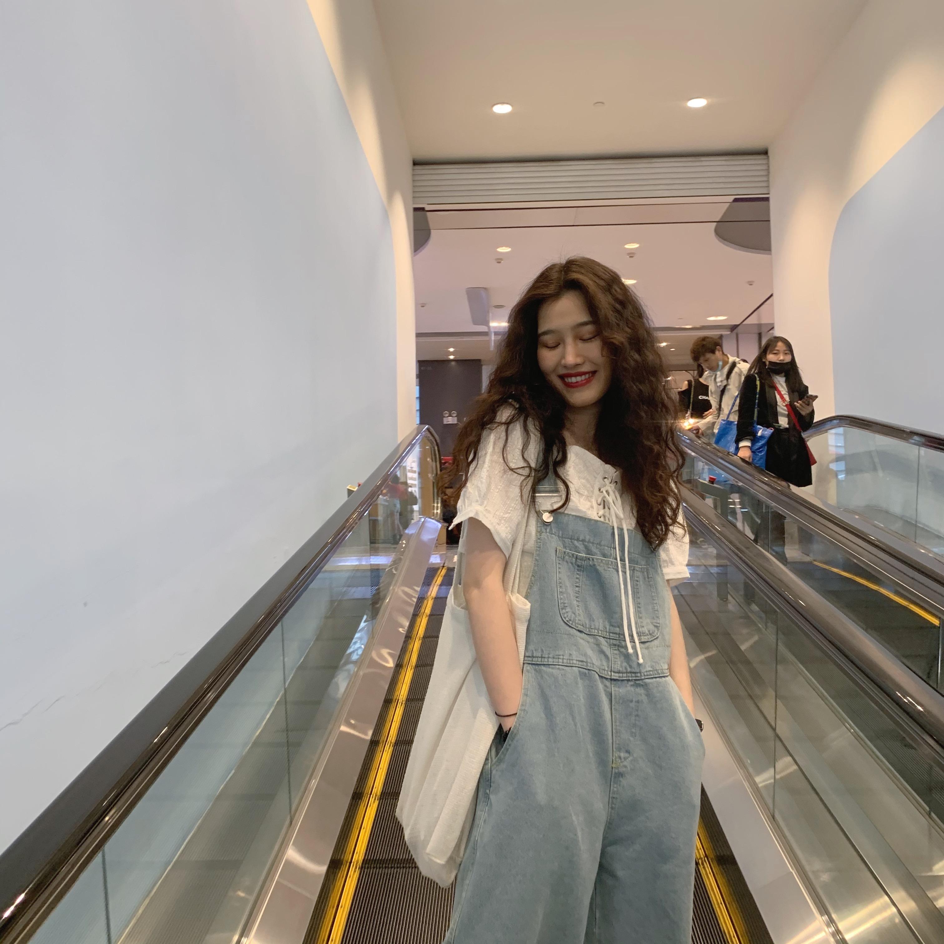 Summer Korean version  new style tall and thin high waist loose age-reducing washed trousers denim overalls female students
