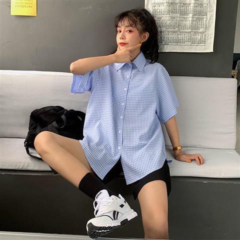 Japanese plaid short-sleeved shirt female design sense niche summer 2023 new top Korean version loose sunscreen shirt