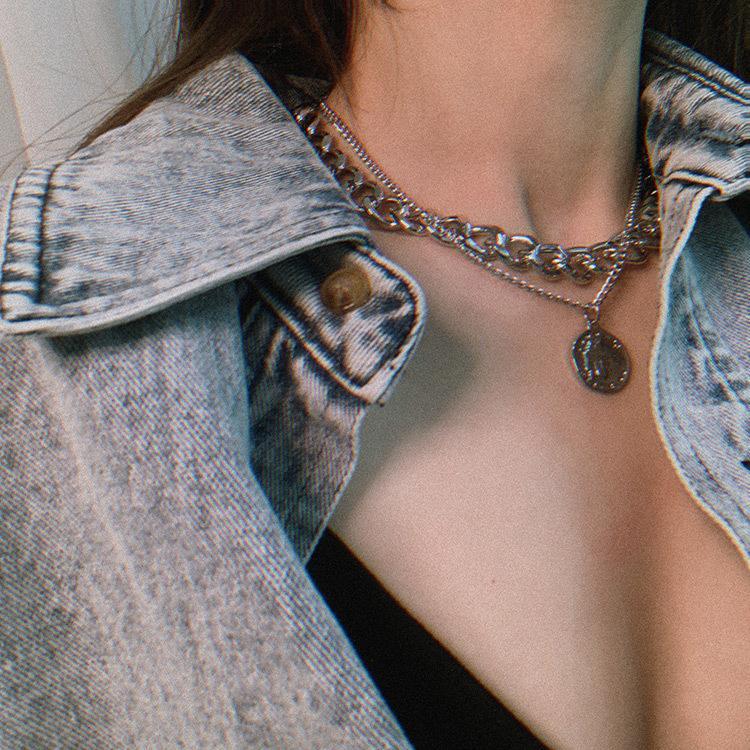 Net red popular chain love super cool double necklaces personality portrait coin multi layer metal necklace clavicle chain A9