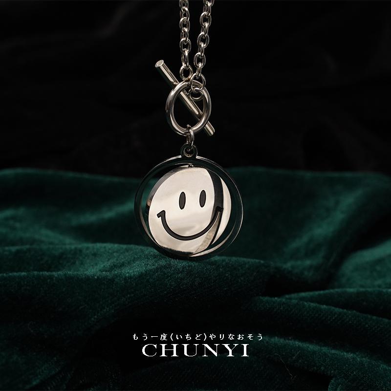 Spinning smiling face crying Necklace switching expression ins sweater chain hip hop fashion men and women personality pendant accessories fashion