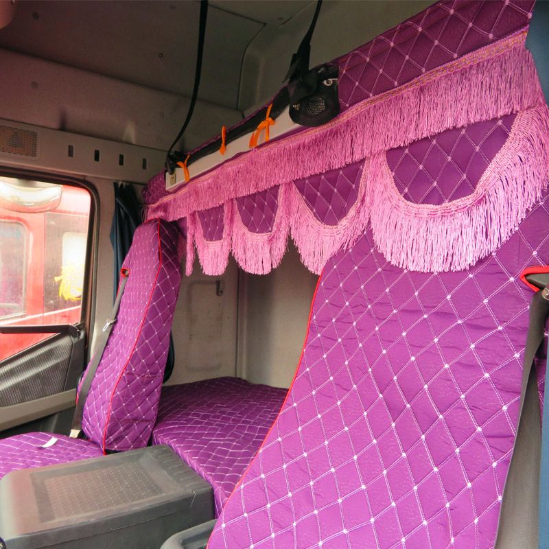 装饰用豪沃tx驾驶室装饰坐套货车用品专用装饰卧铺四件套通用内饰