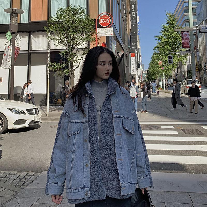 Lambskin stitched denim coat 2020 winter new Korean version ins Hong Kong Style Plush thick cotton padded women fashion