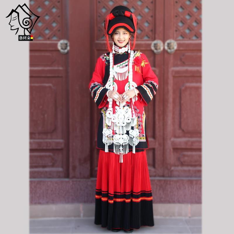彝阿朵凉山彝族服装女新娘装伴娘红色套装棉麻复古少数民族风包邮