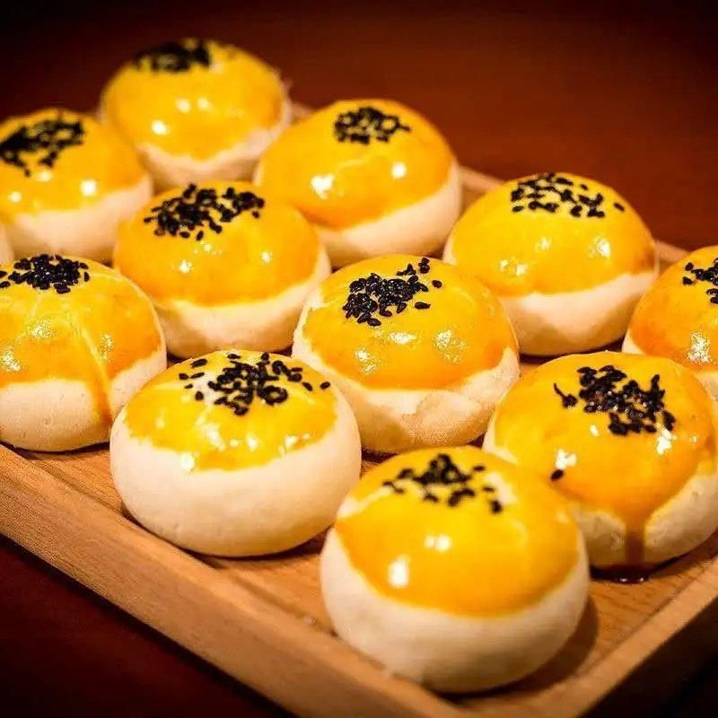 咸蛋黄酥雪媚娘早餐整箱正宗美食网红零食小吃早餐糕点心休闲食品