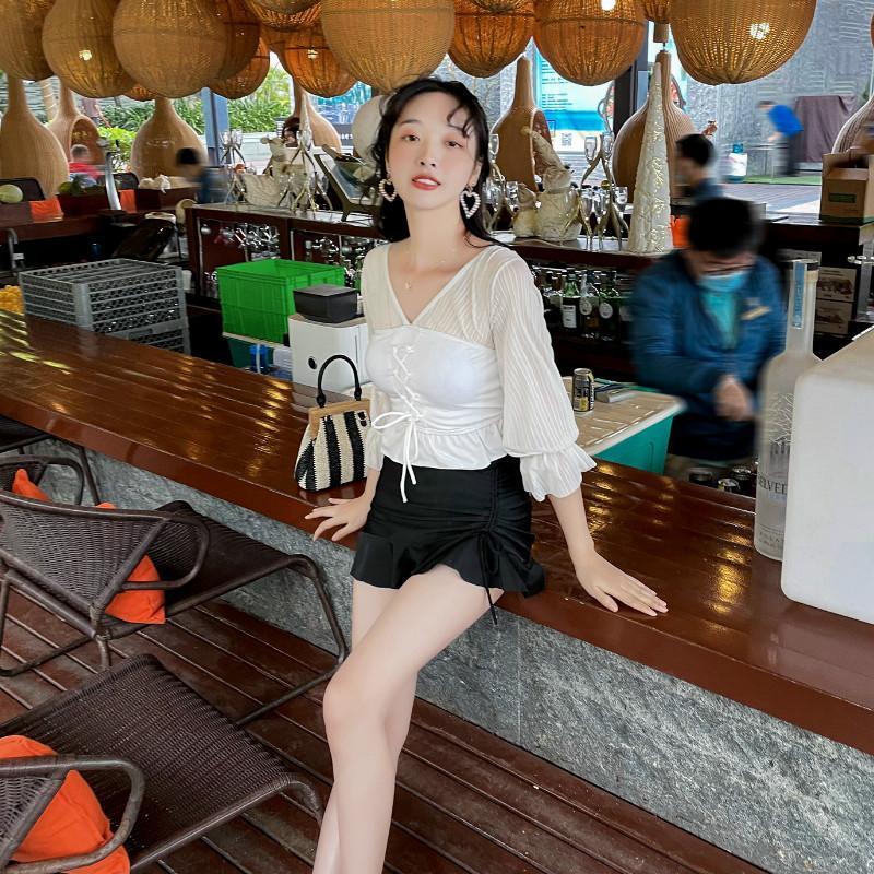 2023 split swimsuit women's two-piece set small fresh long-sleeved fairy fan Korean ins style conservative hot spring students