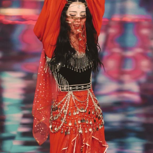 迪丽热巴同款新疆舞蹈演出红色女少数民族舞开场舞大摆裙维族服装