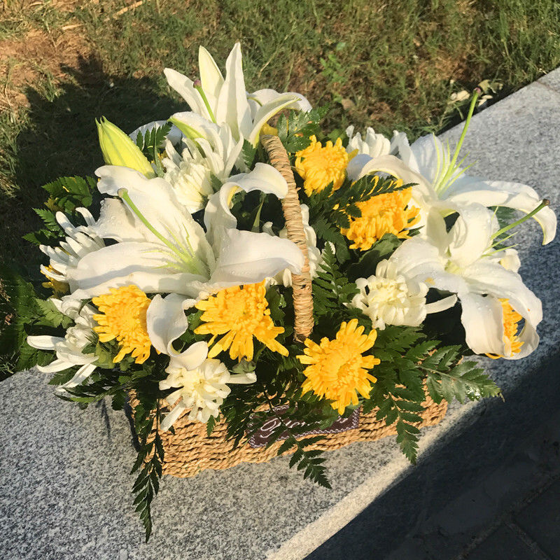 清明节鲜花11朵白黄菊花祭奠鲜花篮圈花束白百合白玫瑰悼念追悼全