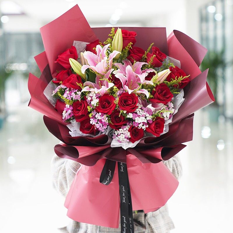 鲜花速递19朵红玫瑰粉百合混搭花束生日礼物送爱人