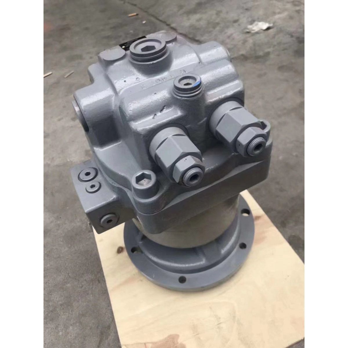 挖掘机配件日立zax120-5 120-6 130回转马达总成旋转牙箱减速机