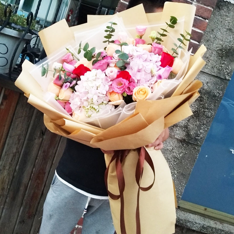 抖音网红巨型大花束玫瑰花生日北京合肥深圳上海成都鲜花速递同城