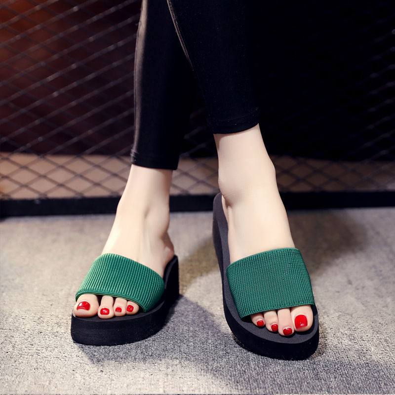 Slippers, women's summer foam cold slippers, high heels, thick bottomed anti-skid dragging, fashionable stripes, Korean version of beach shoes.
