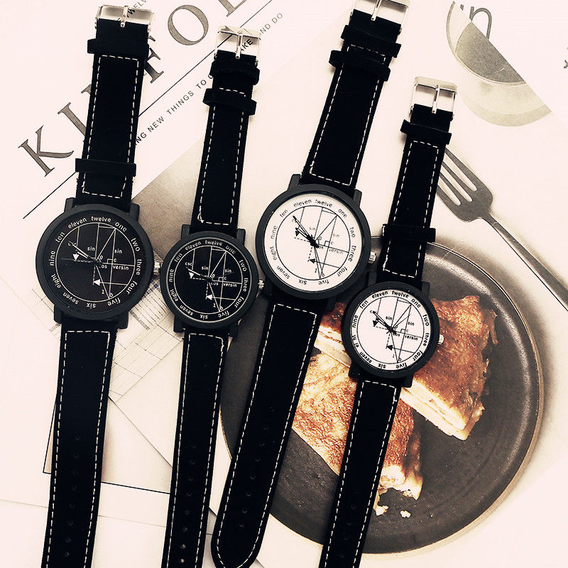 Korean big dial yuansuo style retro style simple and feminine fashion leather chain fashion male and middle school students' lovers Watch