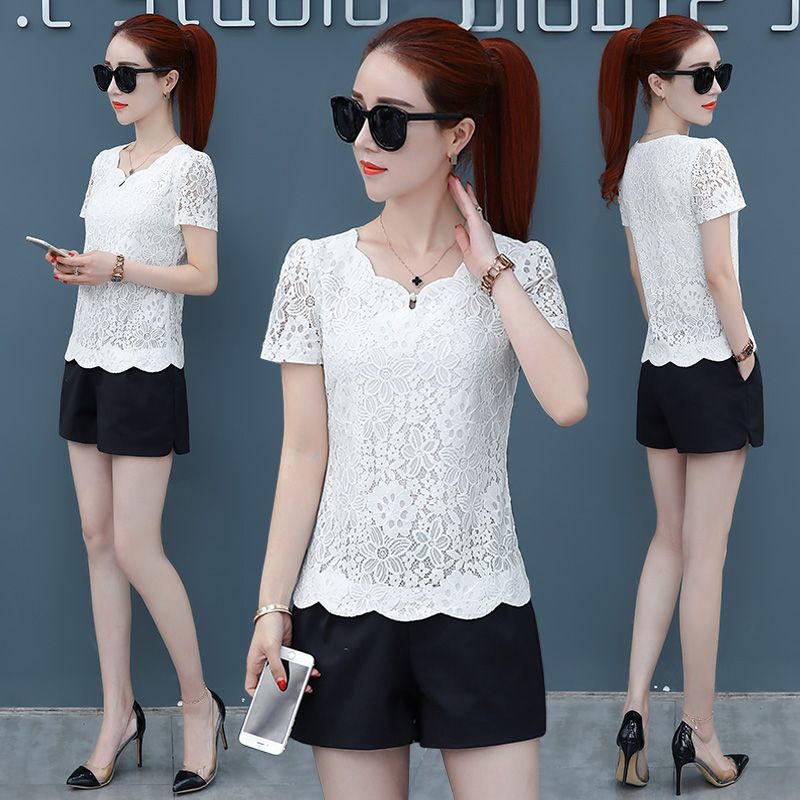 Short sleeve lace blouse women's 2020 summer new type of belly covering foreign style top super Xianxian Xian Xian thin lace bottoming small shirt trend